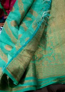 This Is A Very Beautiful Banarasi Saree
