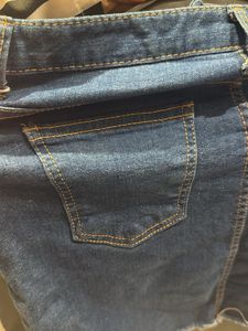Frayed Hem Denim Mini Skirt