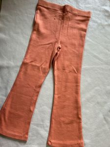 Ribbed Peach Leggings