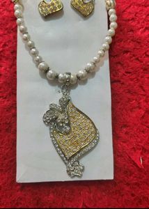 Elegant Pearl Necklace and Earring Set