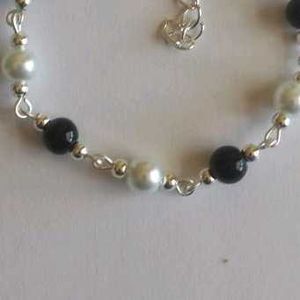 Pearl &amp; Onyx Beaded Bracelet
