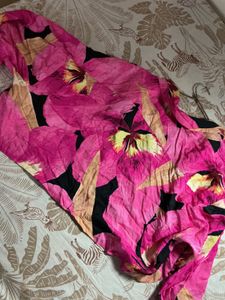 Bold Floral Print Cropped Shirt