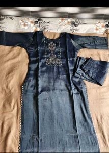Elegant Blue Kurta Set with Embroidery