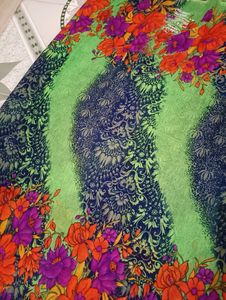 "Green 💚" Printed Saree With Unstitched Blouse