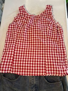 Chic Red Gingham Sleeveless Top