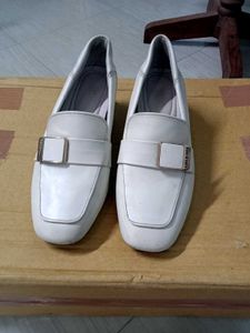 Stylish White Loafers with Buckle Accent