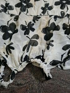 Floral Print Flowy Top