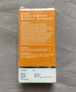The Derma Co Hyaluronic Sunscreen Stick