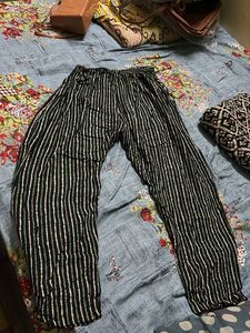 Ethnic Black &amp; White Geometric Print Kurti &amp; Pants