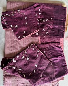 Mauve saree with contrast blouse