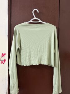 Cute Light Green Cropped Long Sleeve Top