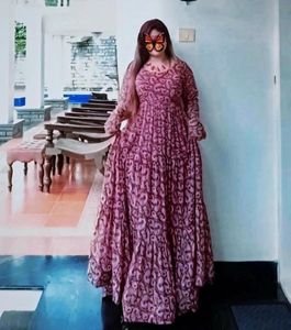 Elegant Pink Floral Kurta Set