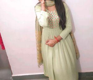 Elegant Light Green Kurta Set