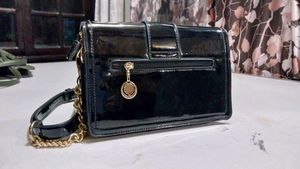 Women's Black Adjustable Sling Bag