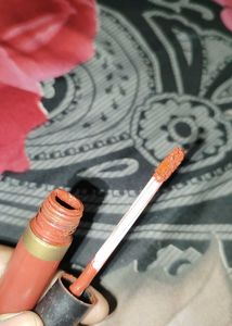 Classic Red Liquid Lipstick
