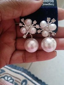 Elegant Pearl Drop Earrings with bow