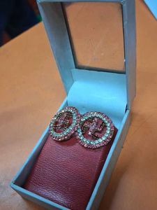 ROYAL GOLD STONE EARRINGS ❤️