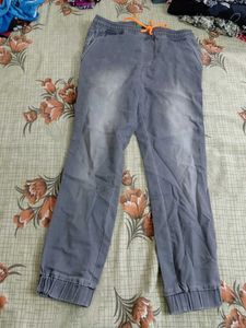 Grey Jogger Jeans of kids