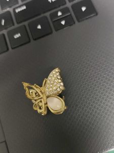 Elegant Butterfly Brooch Clip Hairclip Golden