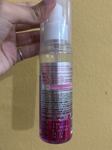 Dabur Gulabari Rose Glow Face Cleanser