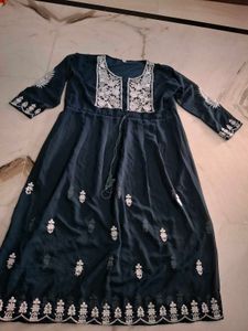 Elegant Teal Kurta with White Embroidery