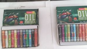Combo Of Two' Pack Oil Pastel Colours