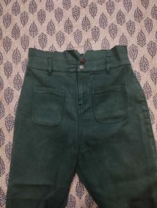 Green High-Waisted Wide-Leg Jeans