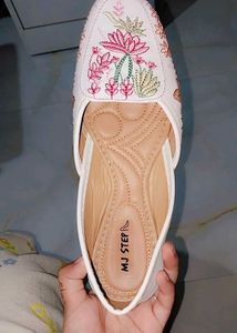Embroidered White Ballet Flats