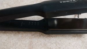 KUBRA Professional Hair Straightener
