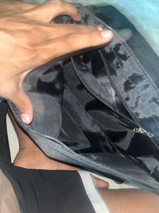 Stylish Black Messenger Bag