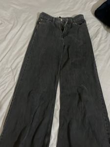 Stylish Wide-Legged Grey Denim Jeans