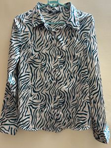 Stylish Zebra Print Button-Up shirt