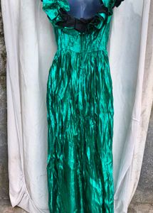 111712. Sparkling Emerald Green Gown