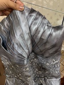Elegant Grey Embellished Gown🦋🎀🧚🏻‍♀️