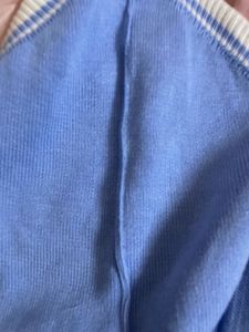 Cute Blue Knit Crop Top