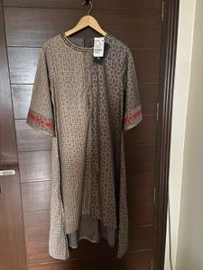 Stylish Kurta with Embellished Neckline (L)