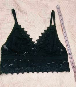 Elegant Black Lace Crop Top