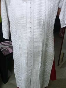Elegant White Chikankari Kurta