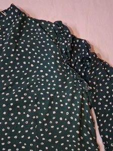 Stylish Green Dotted Button-Up top
