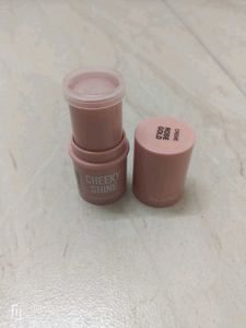 Zudio Cheeky Shine Highlighter Stick