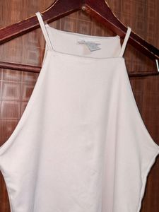White Halter Neck Top 🛍️🤍