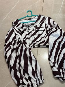 Zebra Print Lace-Up Cropped Top