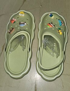 Comfortable Lightweight Clogs