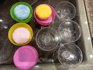 4 Powder Puff Containers
