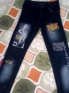 Graphic Print Jeans