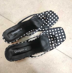 Polka Dot Heel🎀
