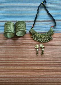 Lehenga Choli With Jewellery