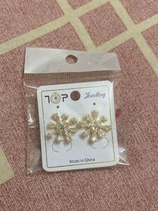 Sparkling Snowflake Earrings