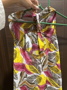 Colorful Leaf Print Sundress 💖💛🌟