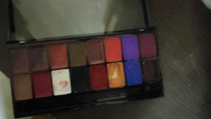 mars lipstick pallete